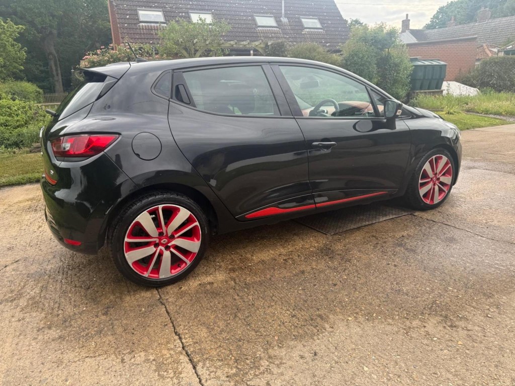 RENAULT CLIO