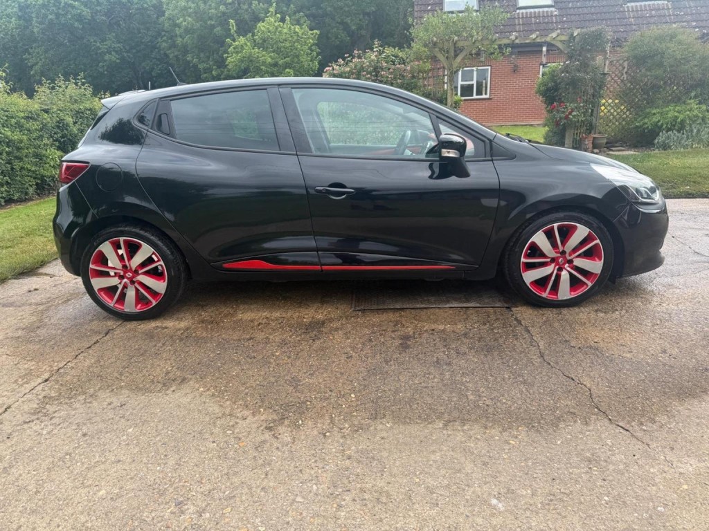 RENAULT CLIO