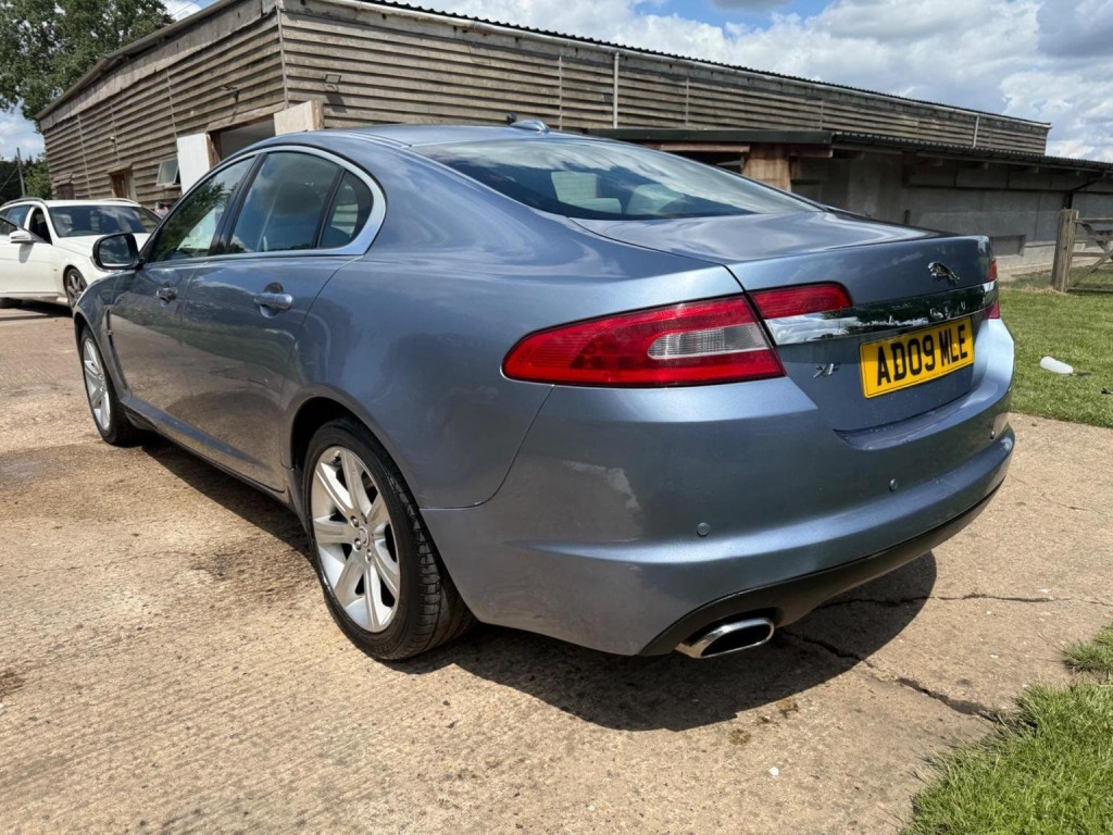 JAGUAR XF
