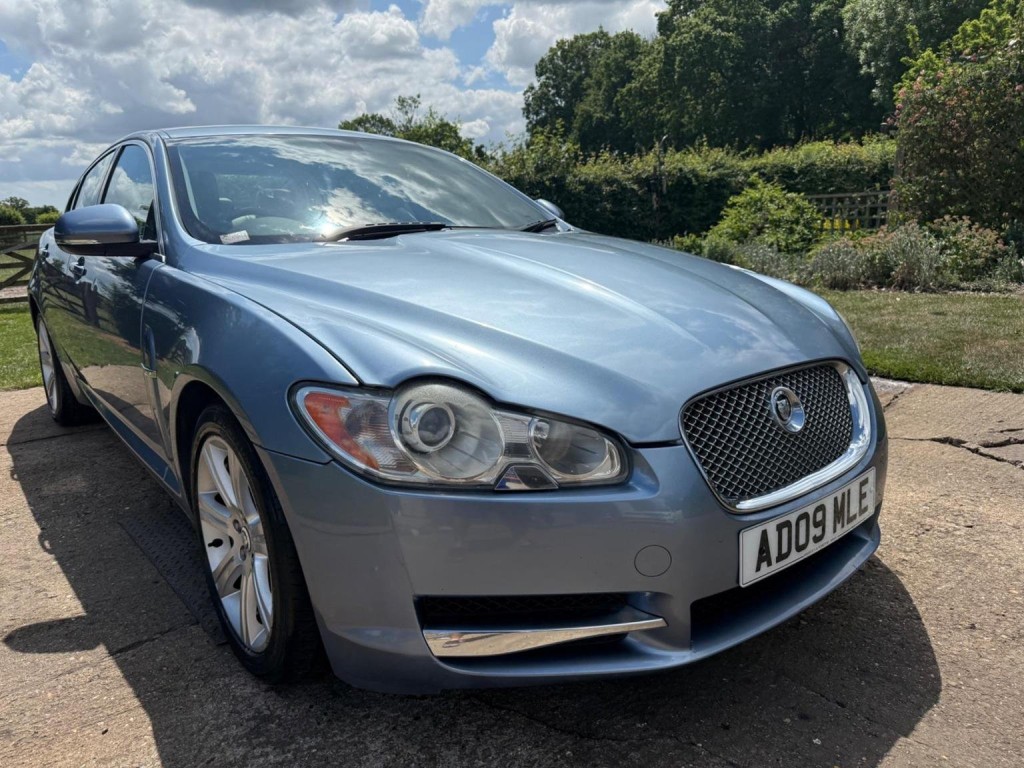 View JAGUAR XF 3.0d V6 Luxury Auto Euro 5 4dr