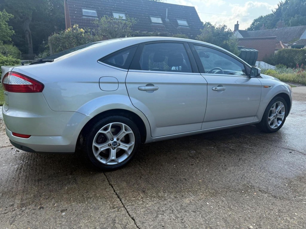 FORD MONDEO