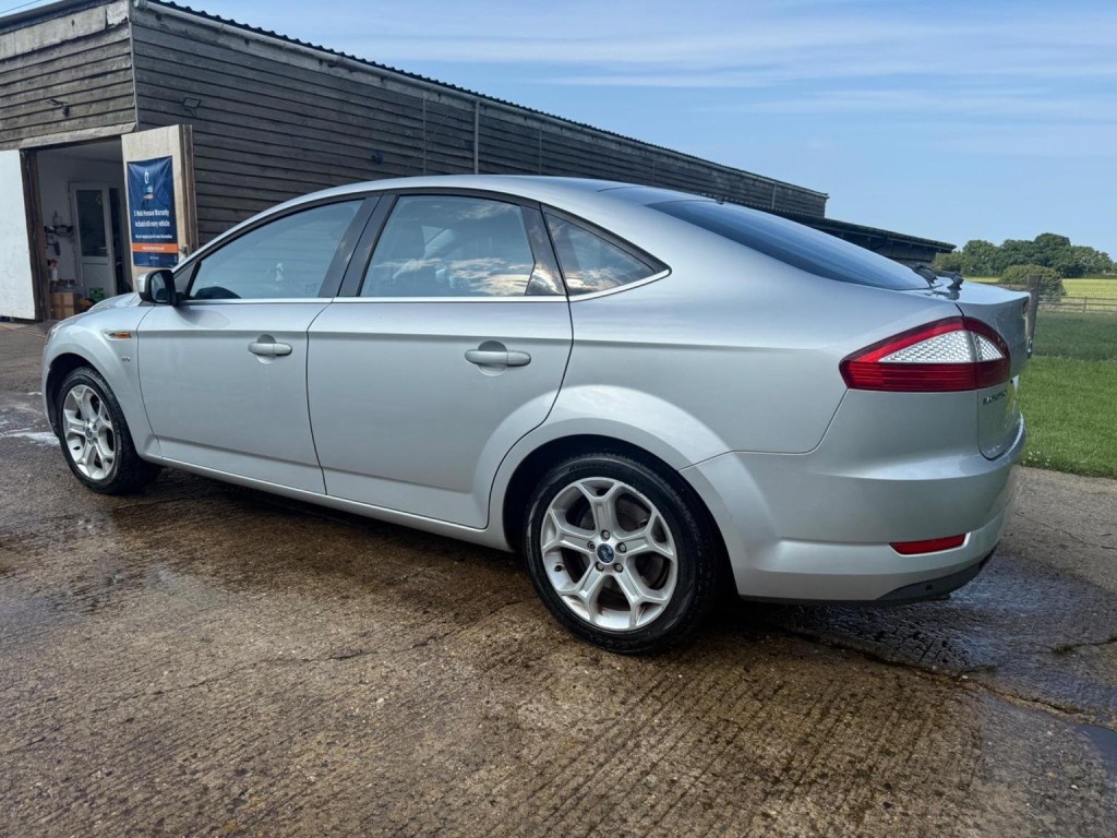 FORD MONDEO