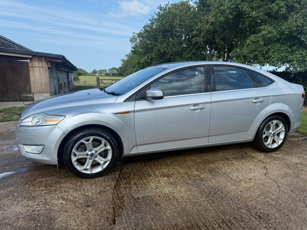 FORD MONDEO