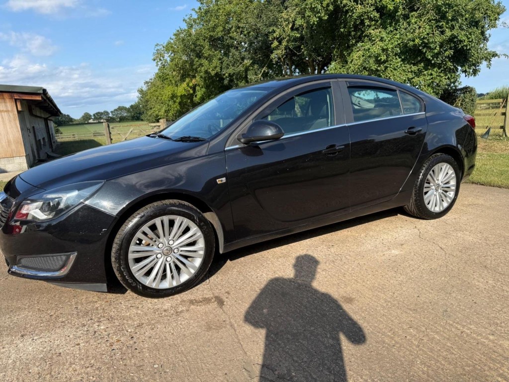 VAUXHALL INSIGNIA