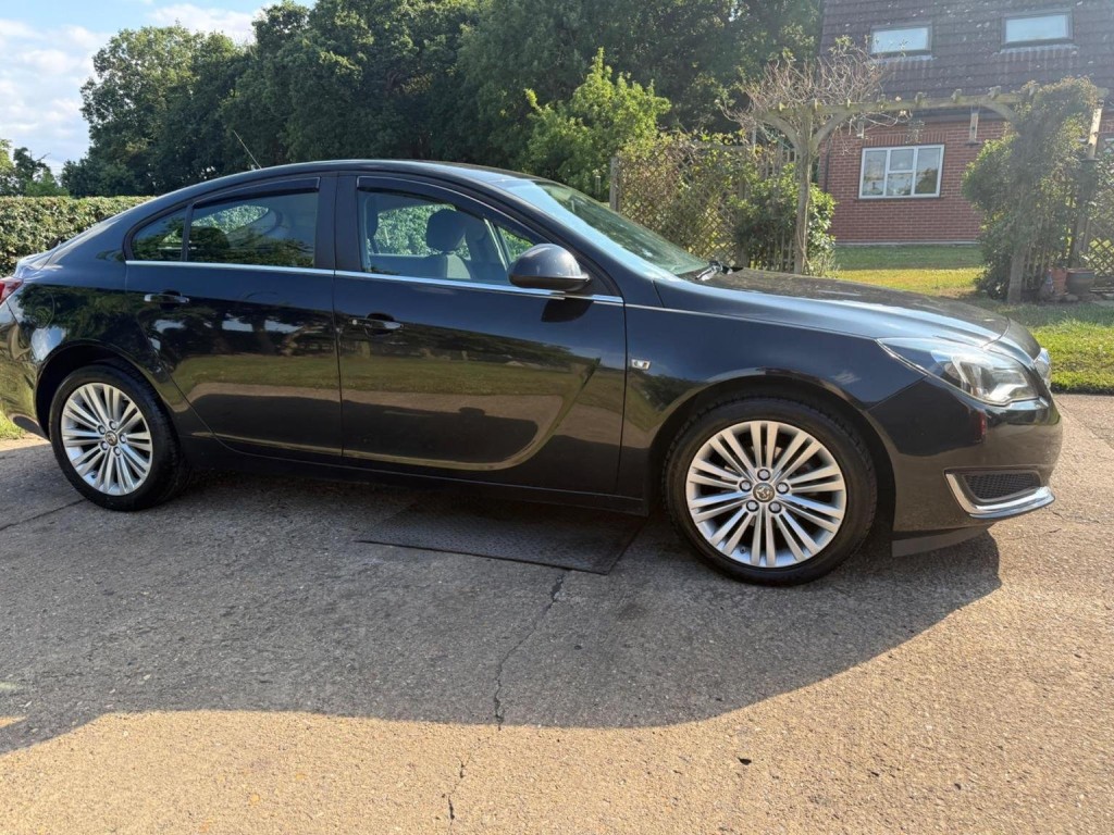 VAUXHALL INSIGNIA