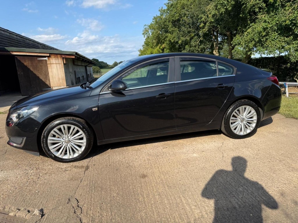 VAUXHALL INSIGNIA