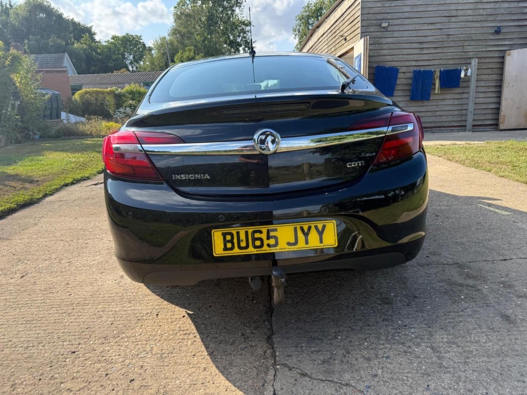 VAUXHALL INSIGNIA
