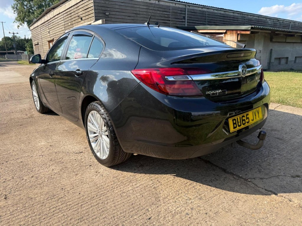 VAUXHALL INSIGNIA