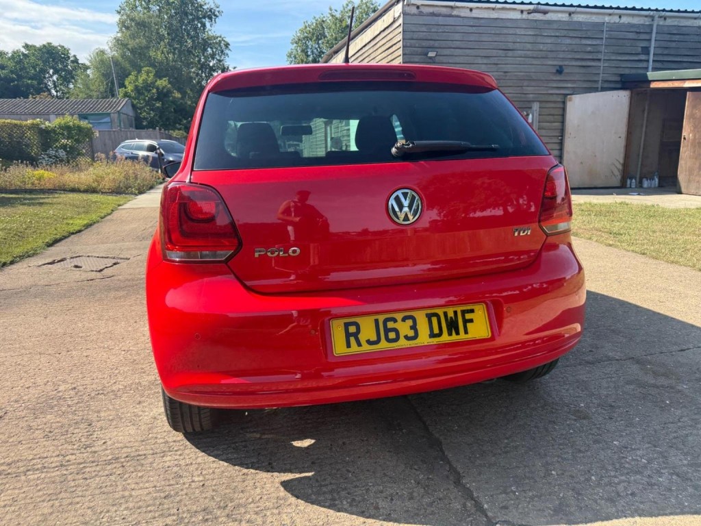 VOLKSWAGEN POLO
