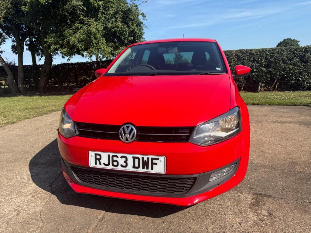 VOLKSWAGEN POLO