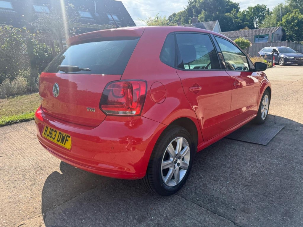 VOLKSWAGEN POLO
