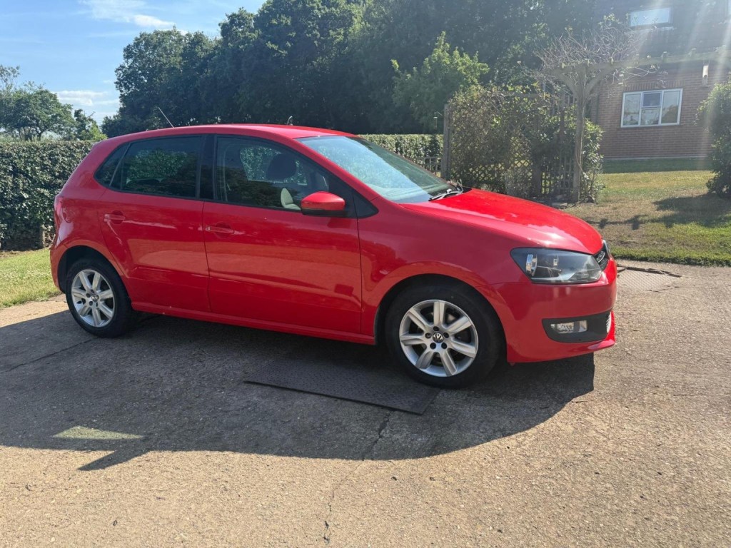 VOLKSWAGEN POLO