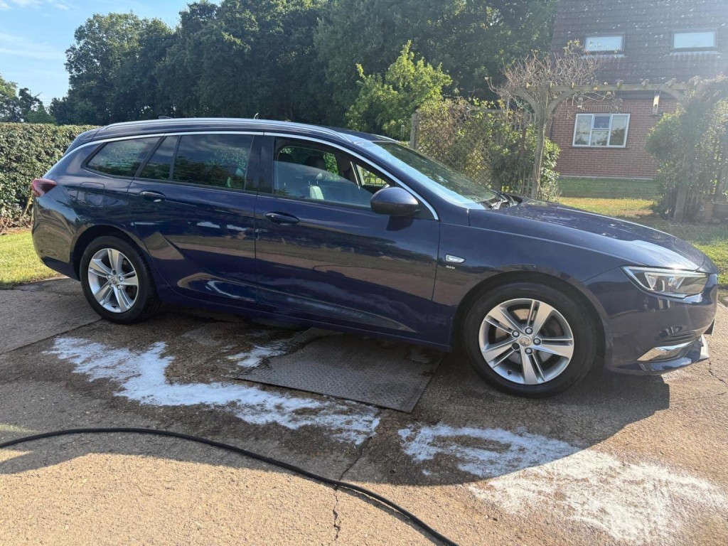 VAUXHALL INSIGNIA