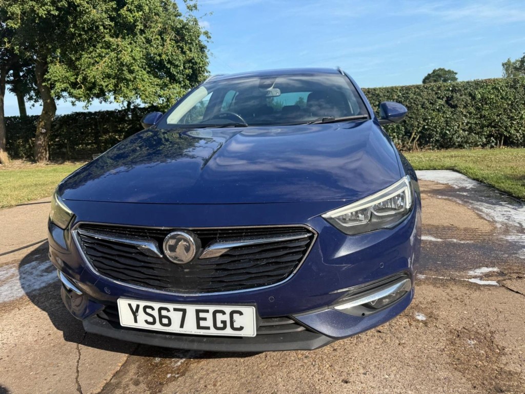 View VAUXHALL INSIGNIA 2.0 Turbo D BlueInjection SRi Nav Sports Tourer Euro 6 (s/s) 5dr