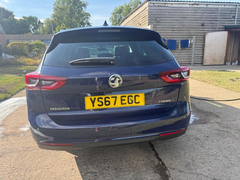 VAUXHALL INSIGNIA