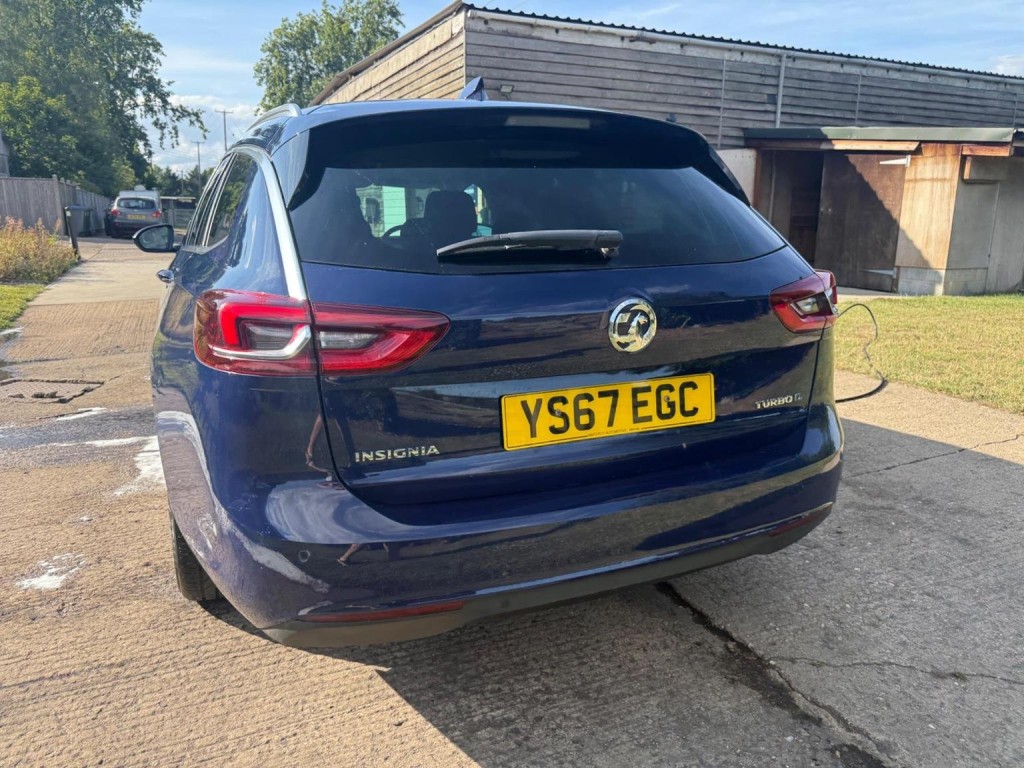VAUXHALL INSIGNIA