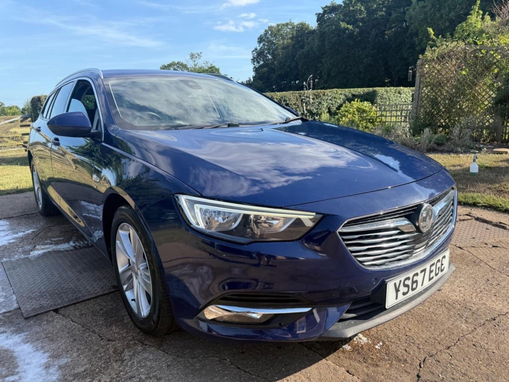 View VAUXHALL INSIGNIA 2.0 Turbo D BlueInjection SRi Nav Sports Tourer Euro 6 (s/s) 5dr