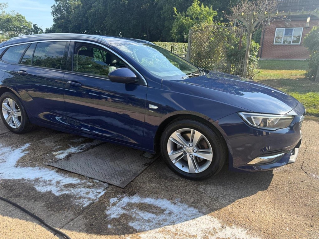 VAUXHALL INSIGNIA