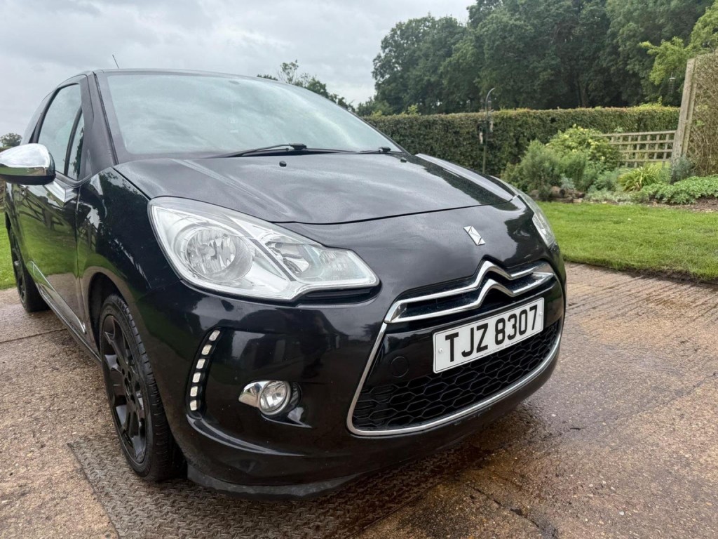 View CITROEN DS3 1.6 e-HDi Airdream DSport Euro 5 (s/s) 3dr