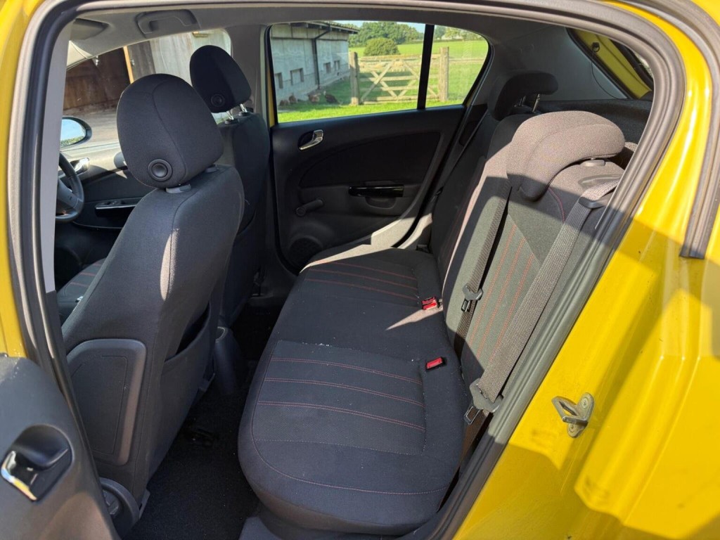 VAUXHALL CORSA