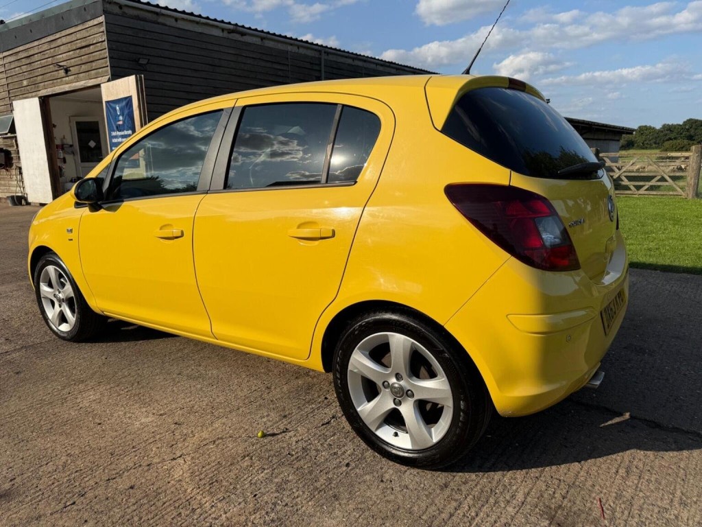VAUXHALL CORSA