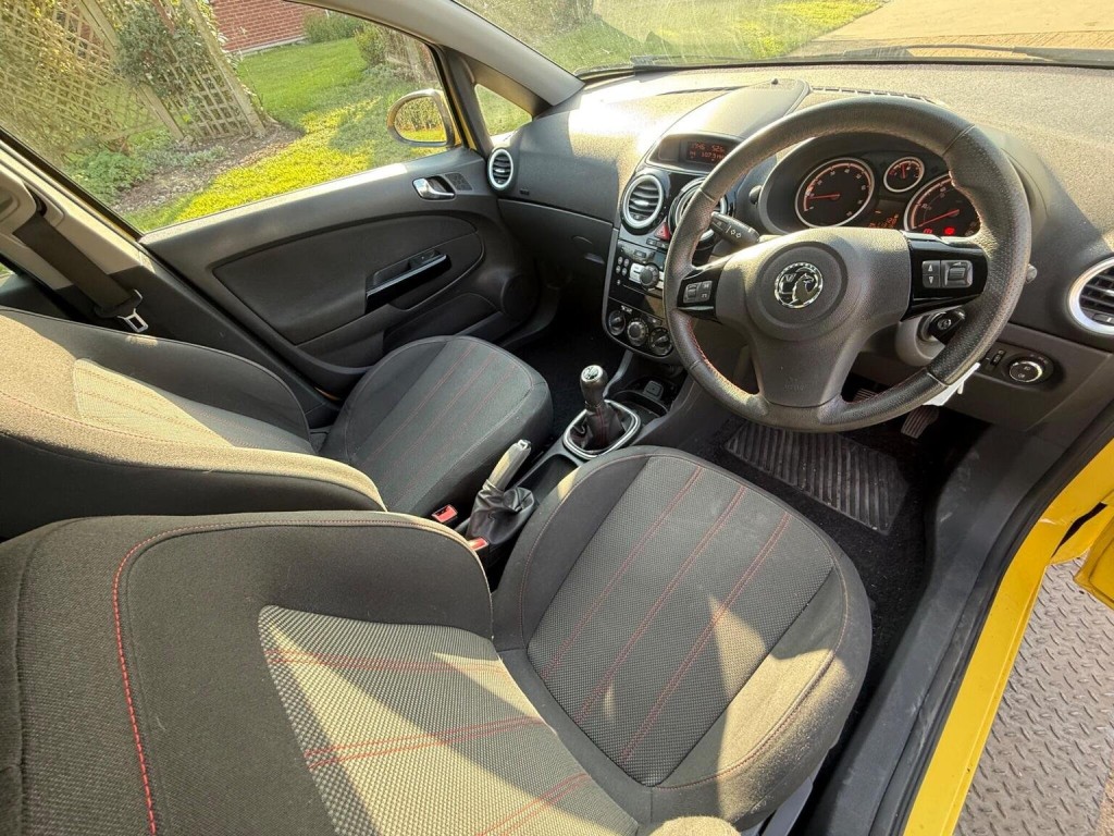 VAUXHALL CORSA