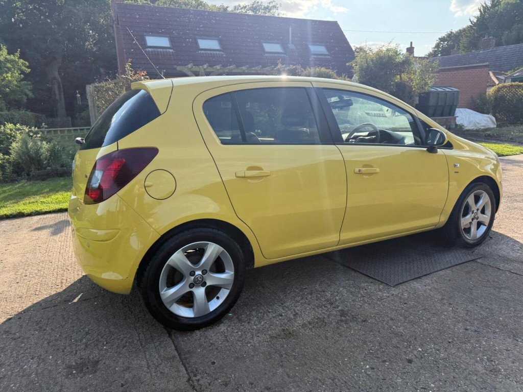 VAUXHALL CORSA