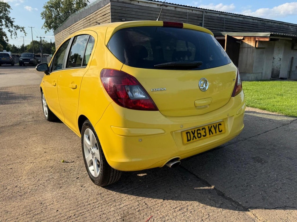 VAUXHALL CORSA