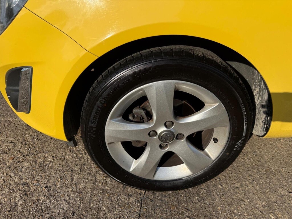 VAUXHALL CORSA