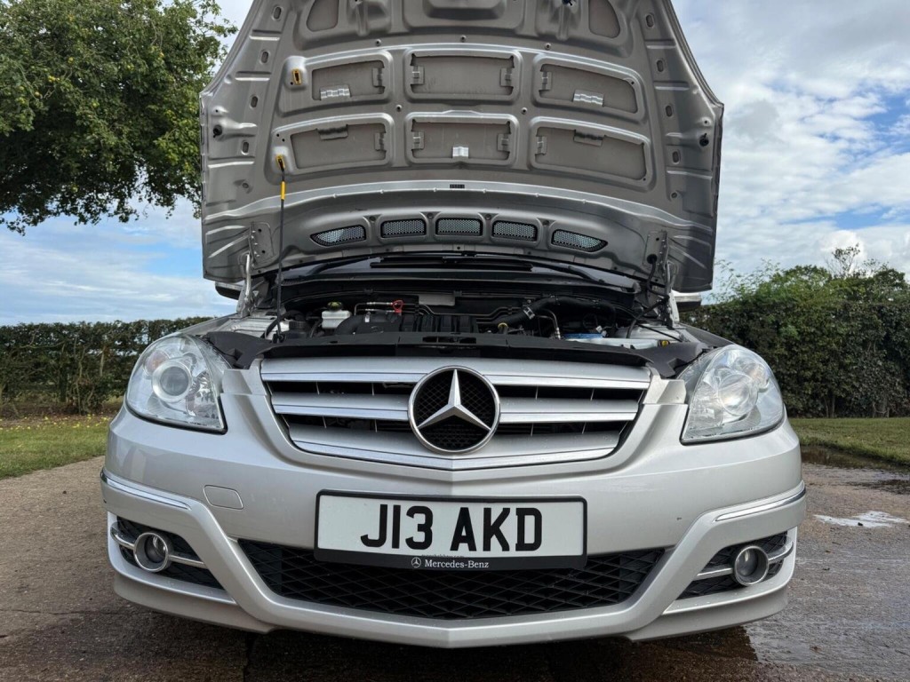 MERCEDES-BENZ B CLASS