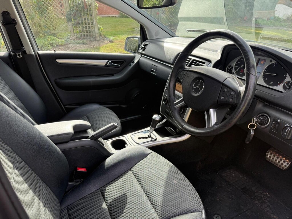 MERCEDES-BENZ B CLASS