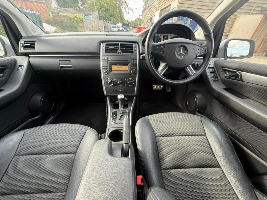 MERCEDES-BENZ B CLASS