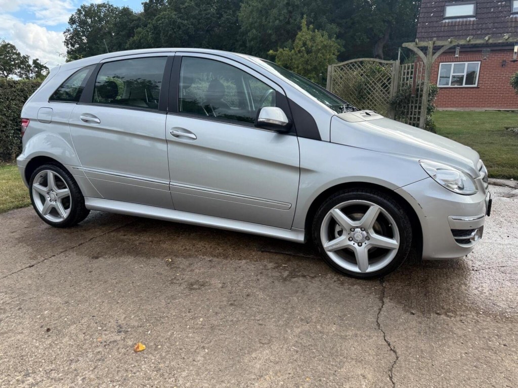 MERCEDES-BENZ B CLASS