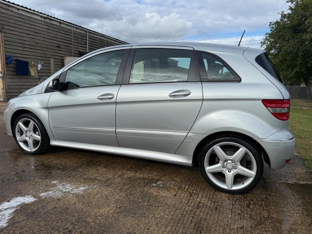 MERCEDES-BENZ B CLASS