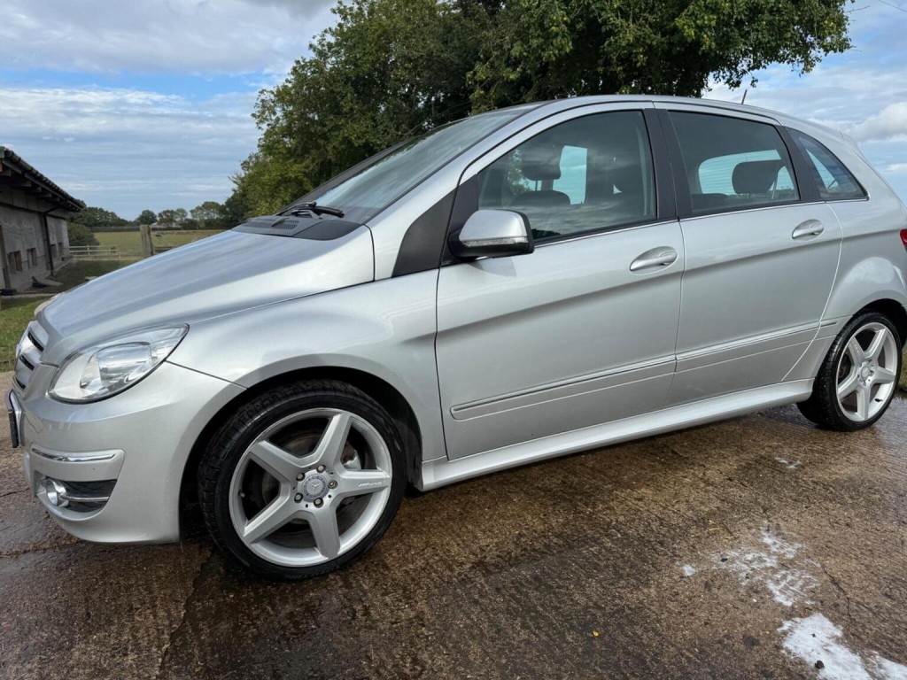 MERCEDES-BENZ B CLASS