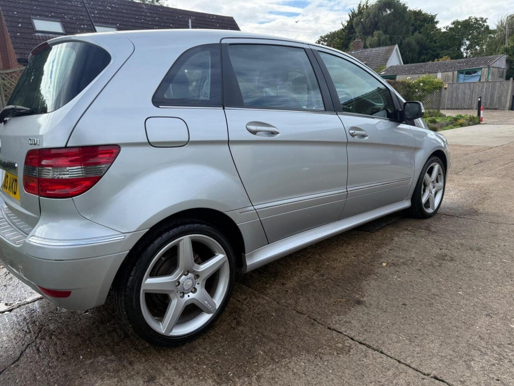 MERCEDES-BENZ B CLASS