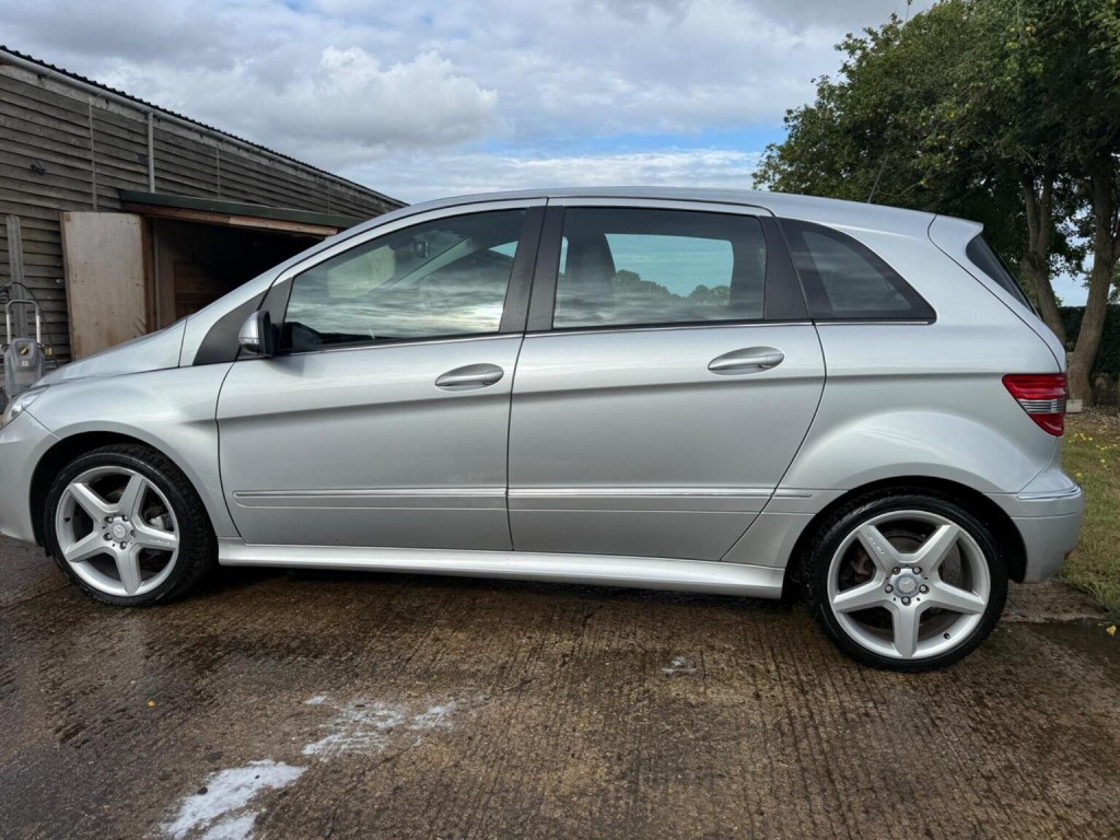 MERCEDES-BENZ B CLASS