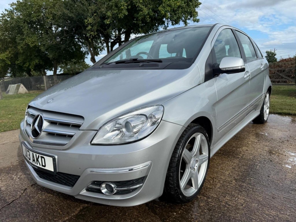 MERCEDES-BENZ B CLASS