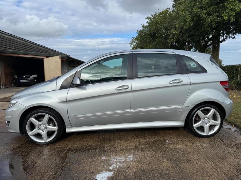 MERCEDES-BENZ B CLASS