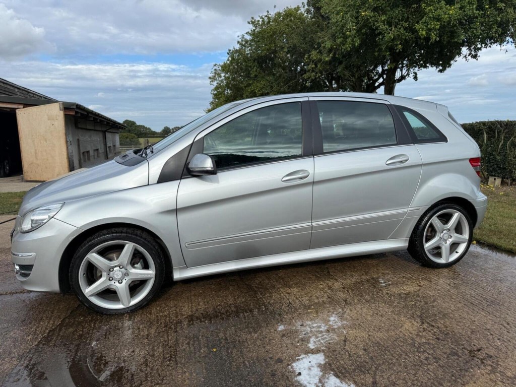 MERCEDES-BENZ B CLASS