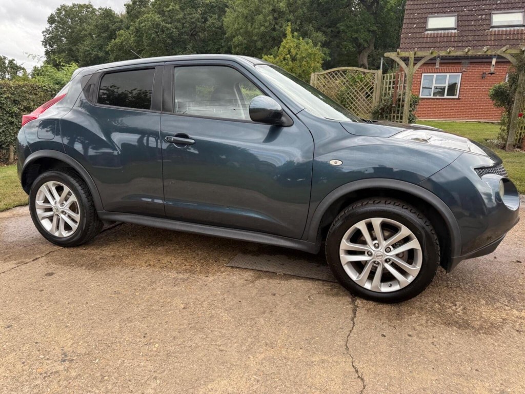 NISSAN JUKE