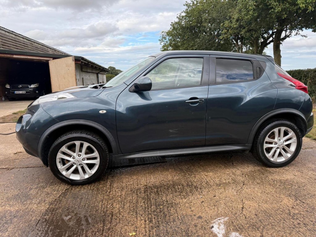 NISSAN JUKE