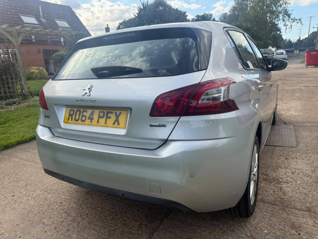PEUGEOT 308