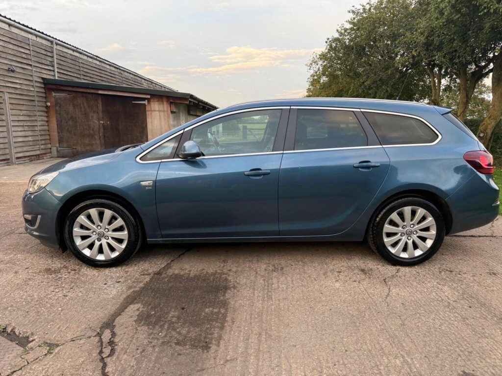 VAUXHALL ASTRA