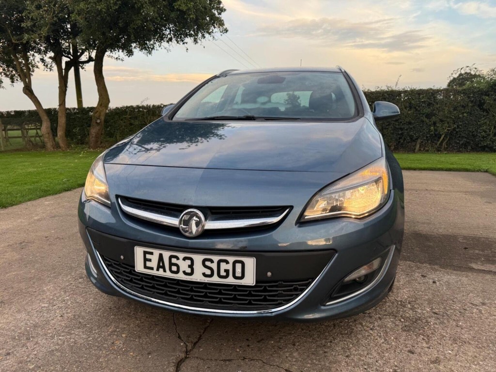 VAUXHALL ASTRA