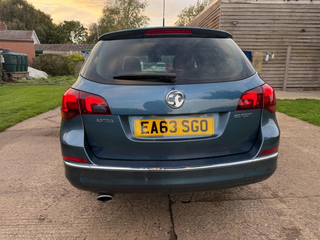 VAUXHALL ASTRA