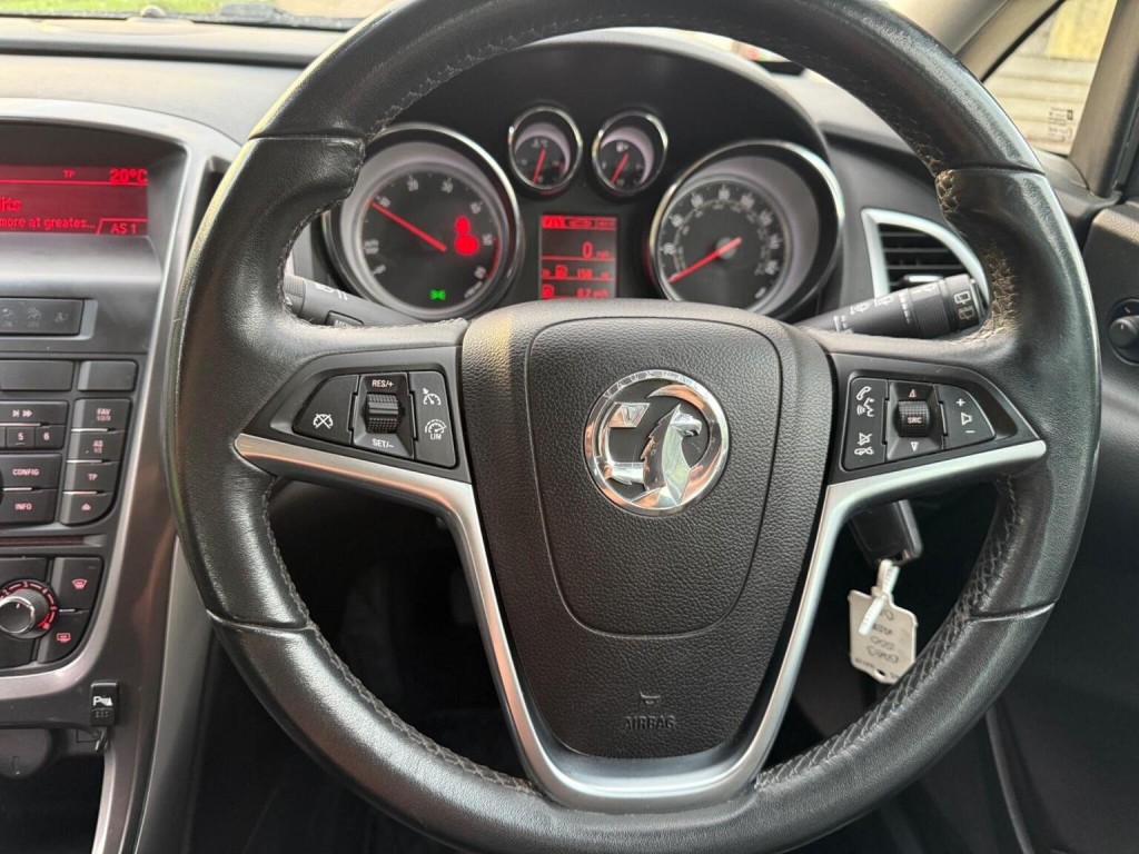 VAUXHALL ASTRA