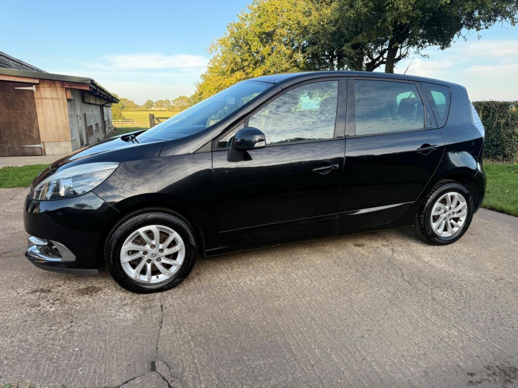 RENAULT SCENIC