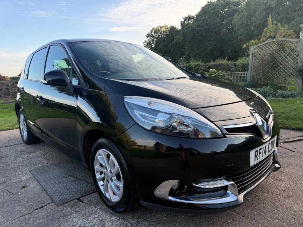 View RENAULT SCENIC 1.5 dCi ENERGY Dynamique TomTom Euro 5 (s/s) 5dr