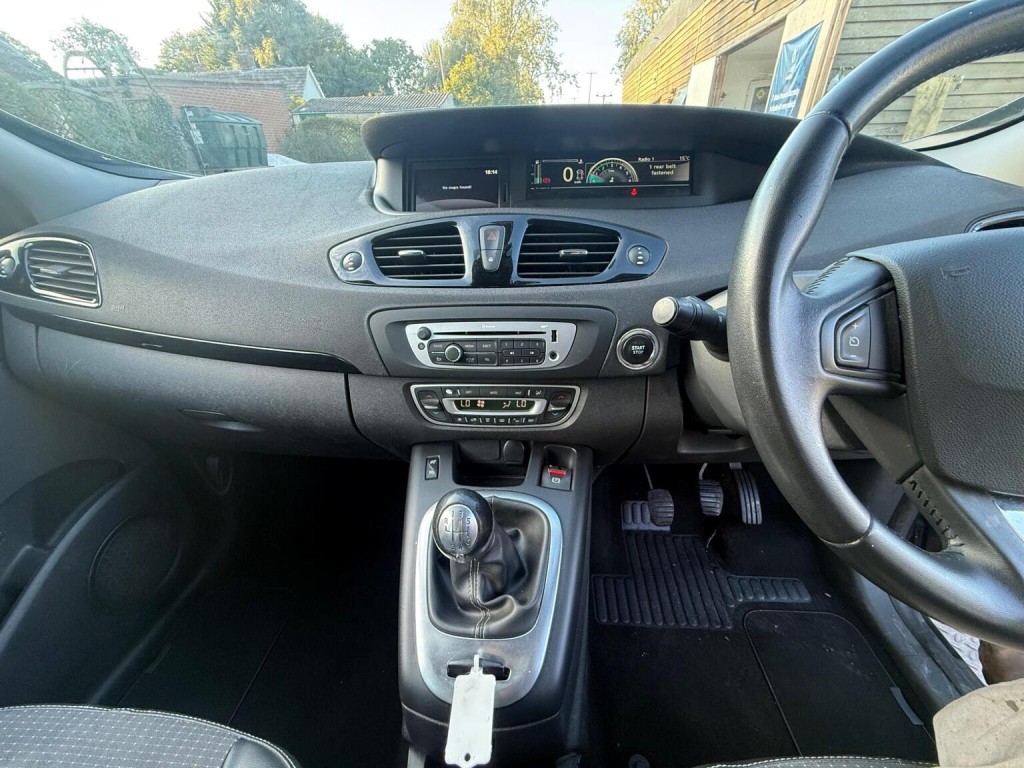 RENAULT SCENIC